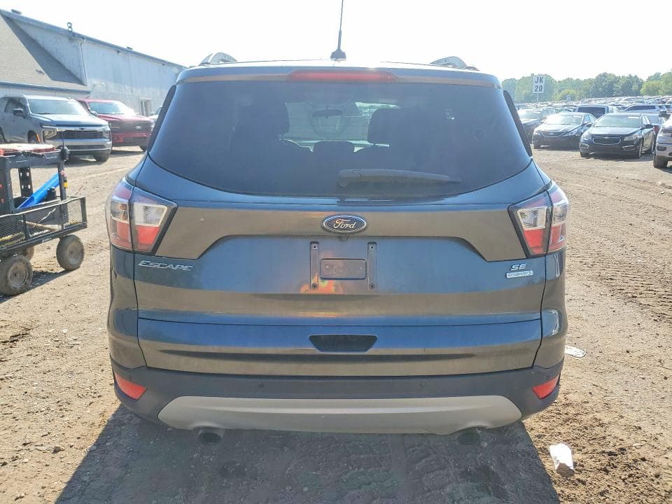 2017 FORD ESCAPE SE 6