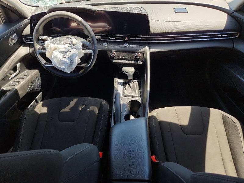 2024 HYUNDAI ELANTRA SEL 8
