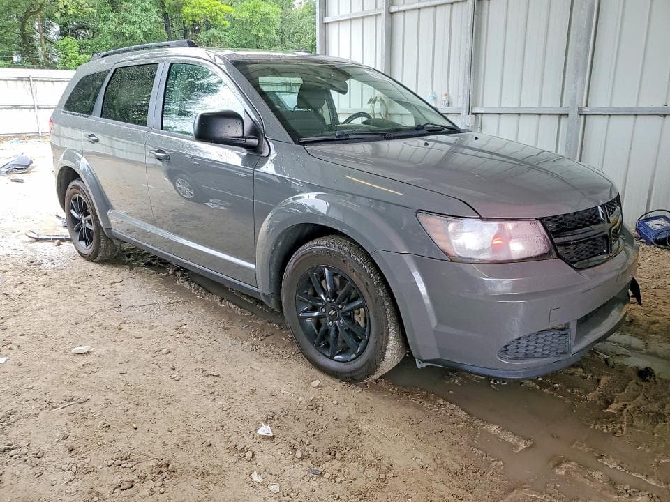 2020 DODGE JOURNEY SE 4