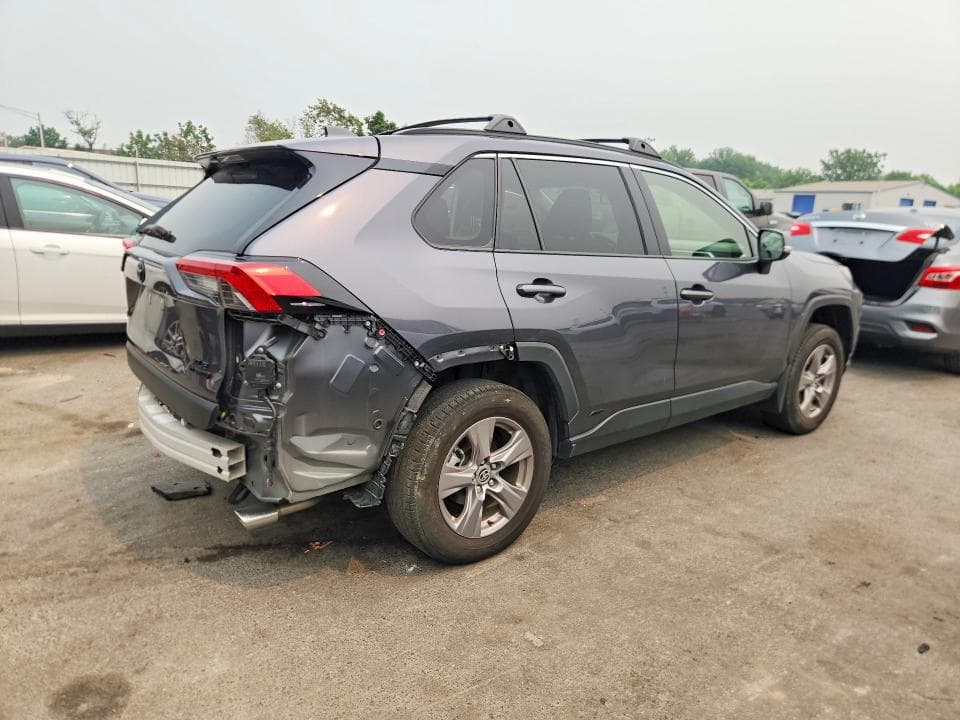 2024 TOYOTA RAV4 HYBRID XLE 3