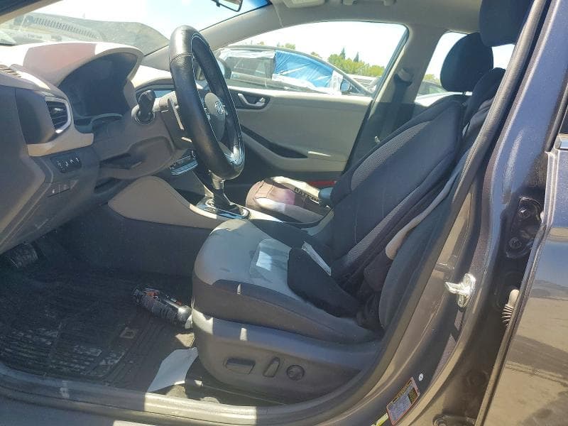 2019 HYUNDAI IONIQ SEL 7