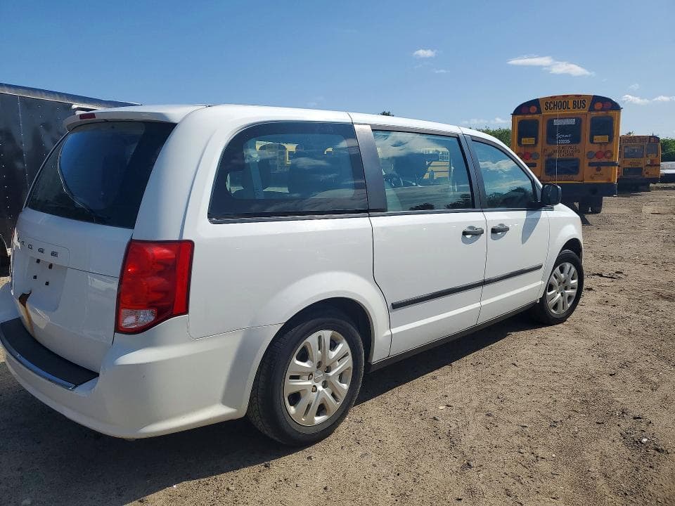 2017 DODGE GRAND CARAVAN SE 3