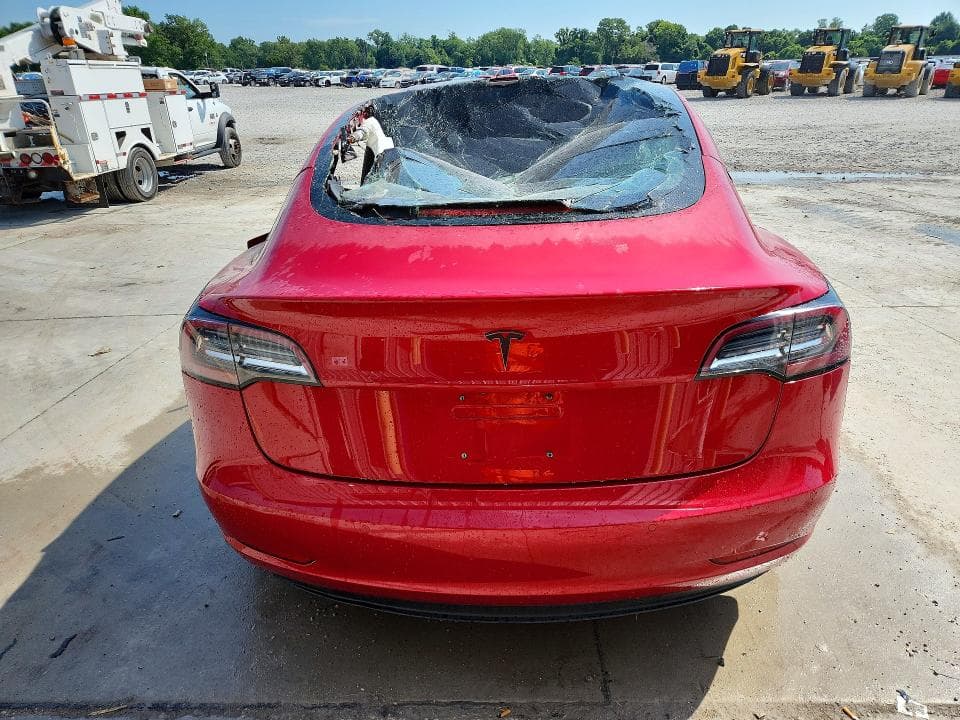 2018 TESLA MODEL 3 6