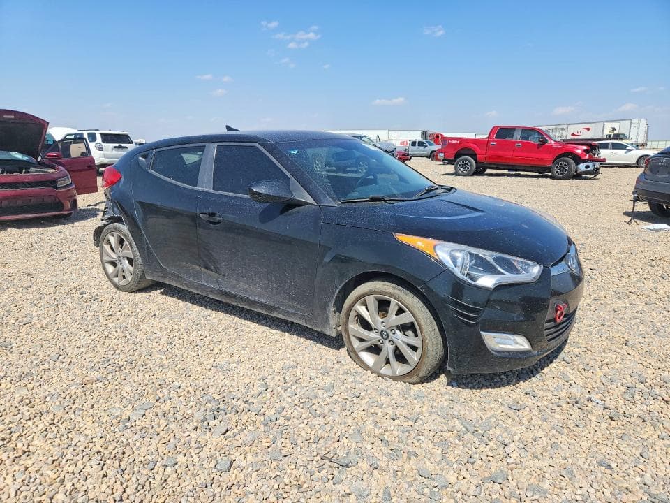 2017 HYUNDAI VELOSTER BASE 4