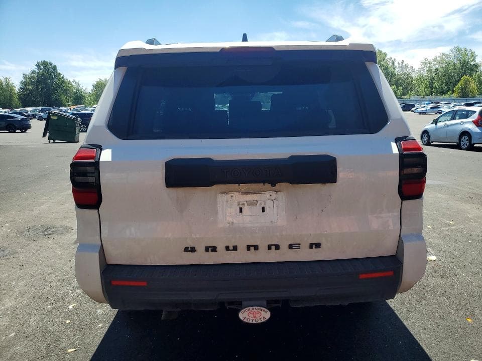 2025 TOYOTA 4RUNNER SR5 6