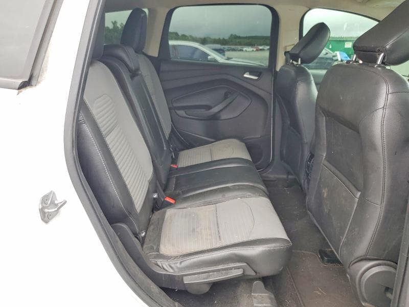 2018 FORD ESCAPE SE 11