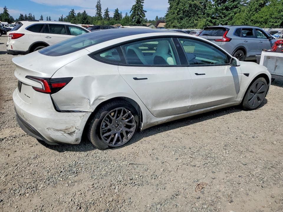 2026 TESLA MODEL 3 3