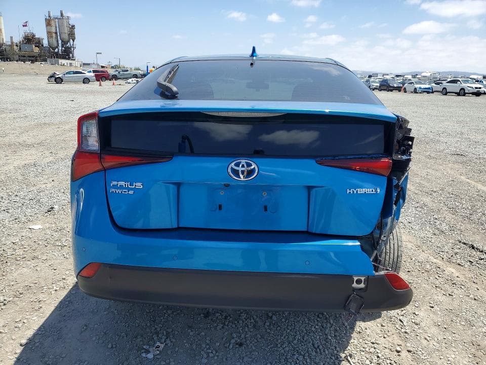 2019 TOYOTA PRIUS LE AWD-E 6