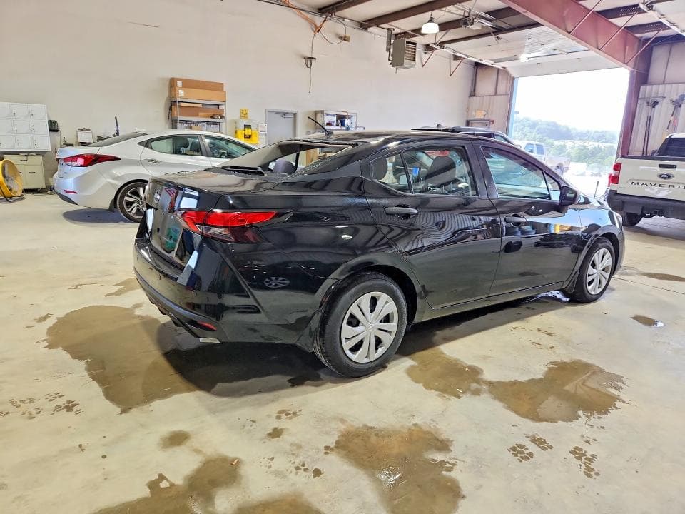 2021 NISSAN VERSA S 3