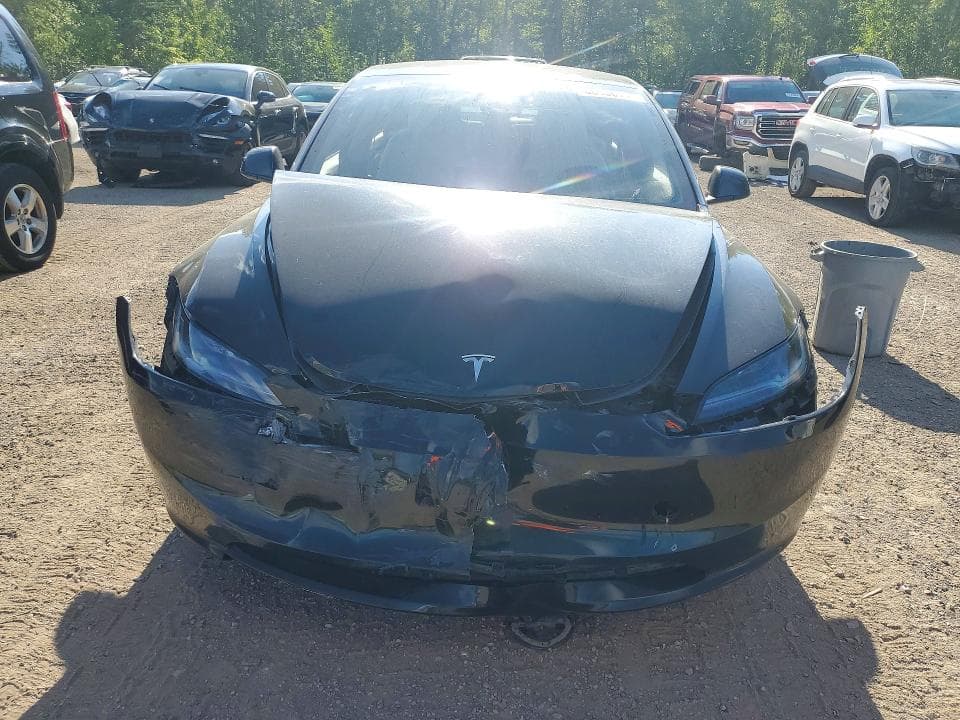 2025 TESLA MODEL 3 5