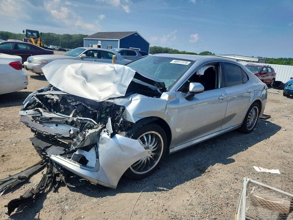 2022 TOYOTA CAMRY LE - 1