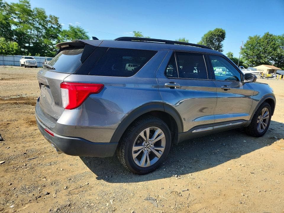 2021 FORD EXPLORER XLT 3