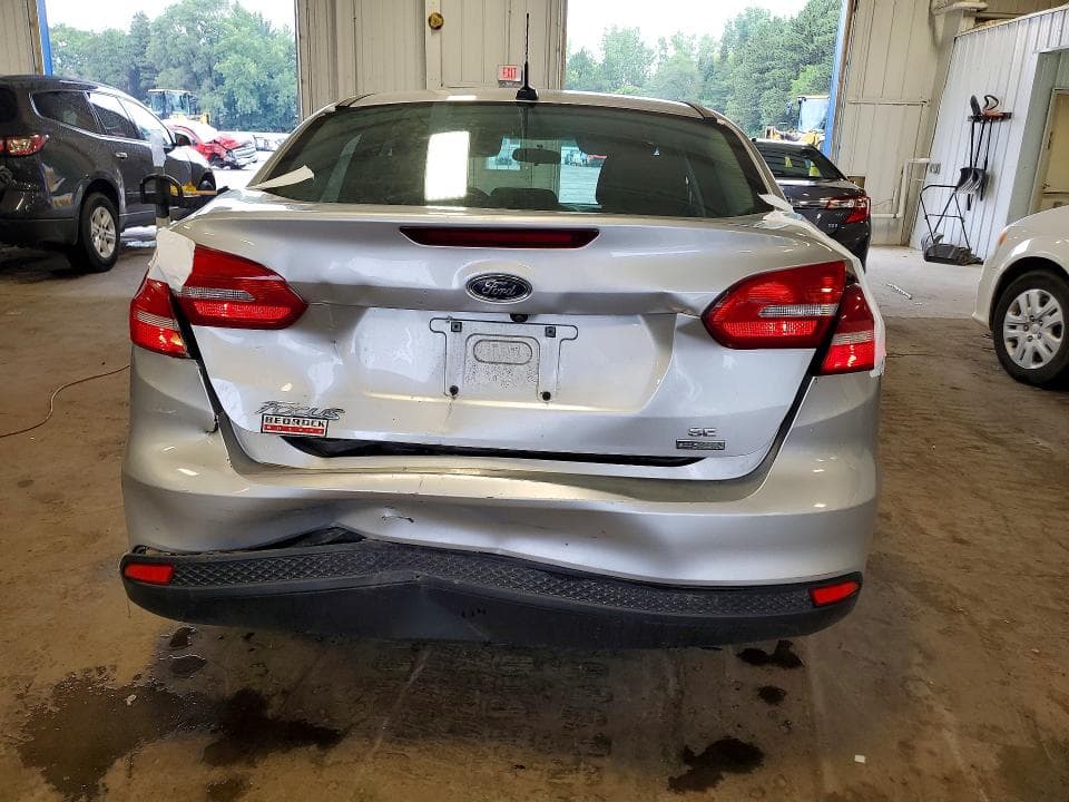 2018 FORD FOCUS SE 6
