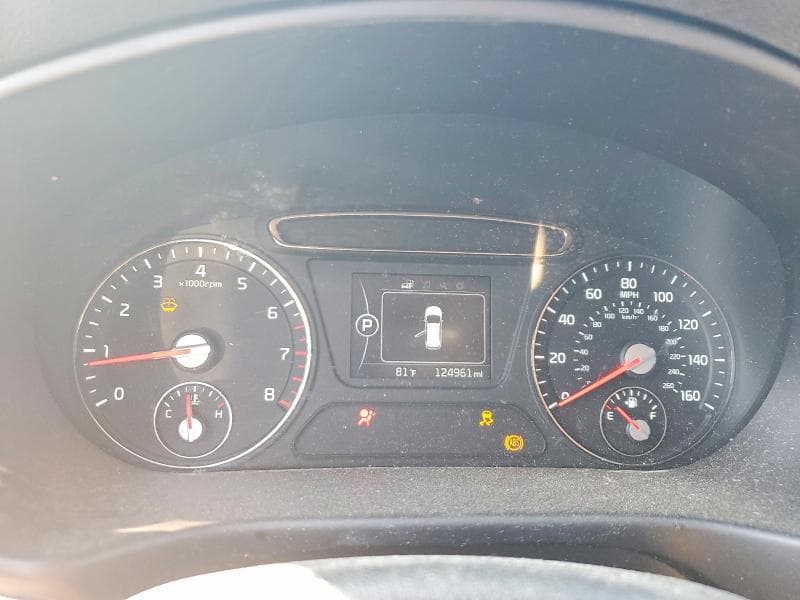 2017 KIA SORENTO LX 9