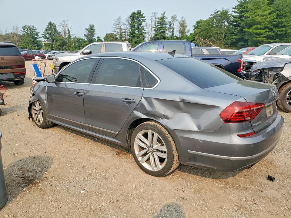 2017 VOLKSWAGEN PASSAT SE 2