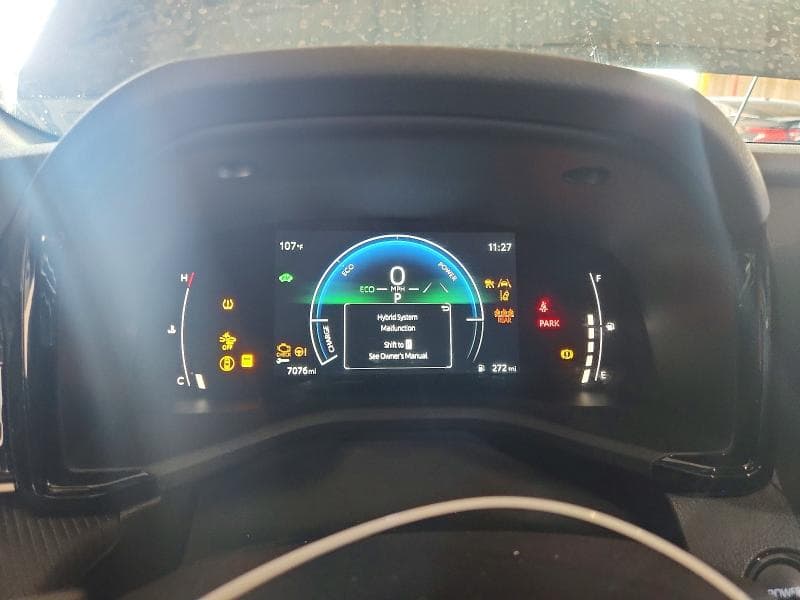 2025 TOYOTA CAMRY SE 9
