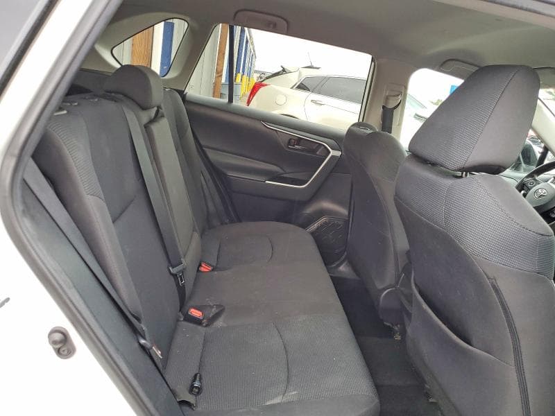 2021 TOYOTA RAV4 LE 10