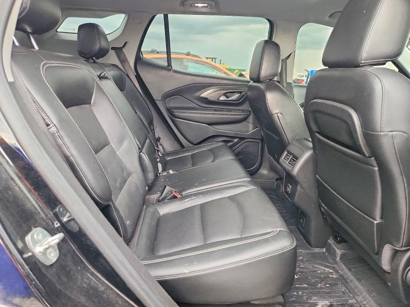 2022 GMC TERRAIN SLT 11