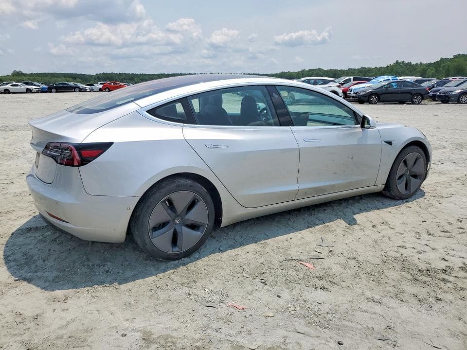 2018 TESLA MODEL 3 3