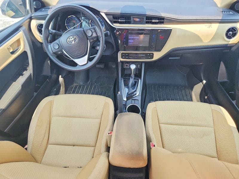 2018 TOYOTA COROLLA LE 8