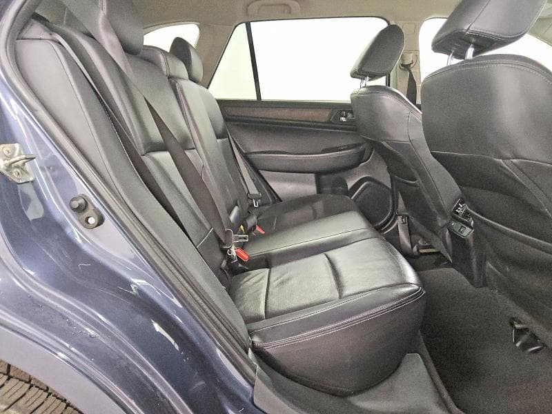 2017 SUBARU OUTBACK 3.6R LIMITED 10