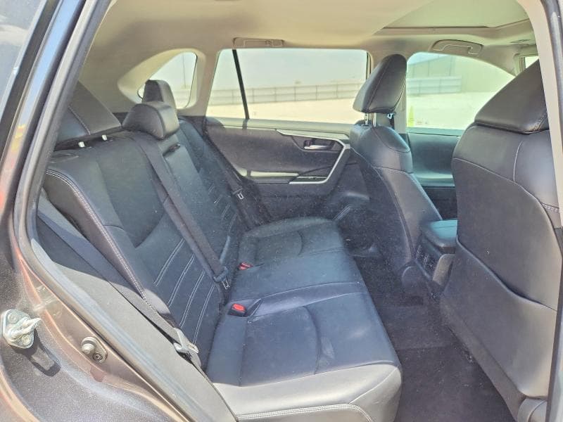 2019 TOYOTA RAV4 LIMITED 10