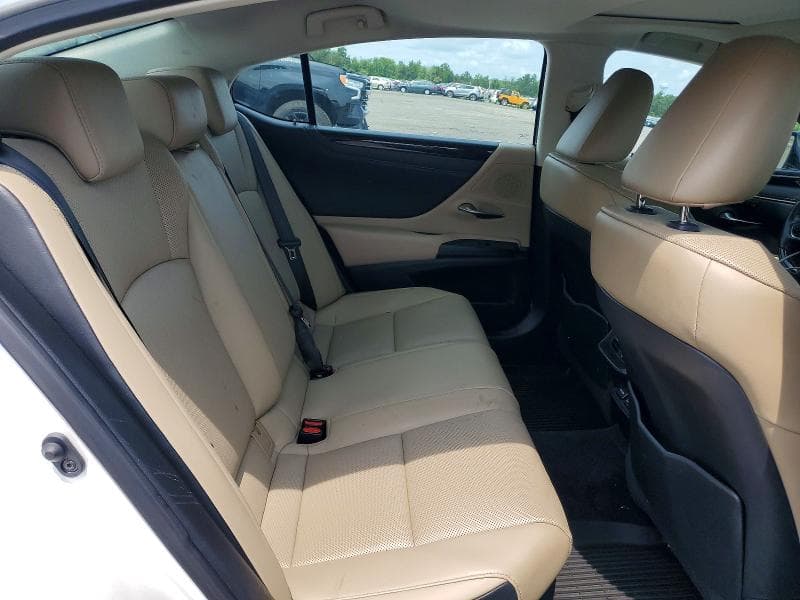 2020 LEXUS ES 300H 10