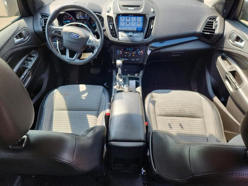 2017 FORD ESCAPE SE 8