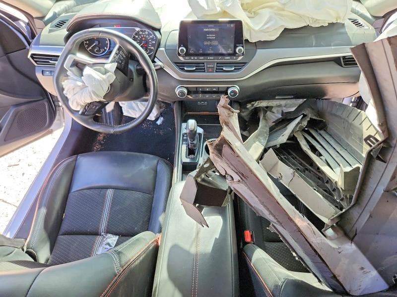 2024 NISSAN ALTIMA SR 8