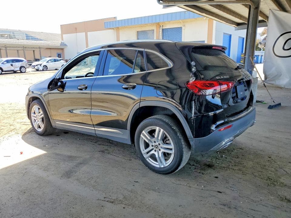 2021 MERCEDES-BENZ GLA 250 2