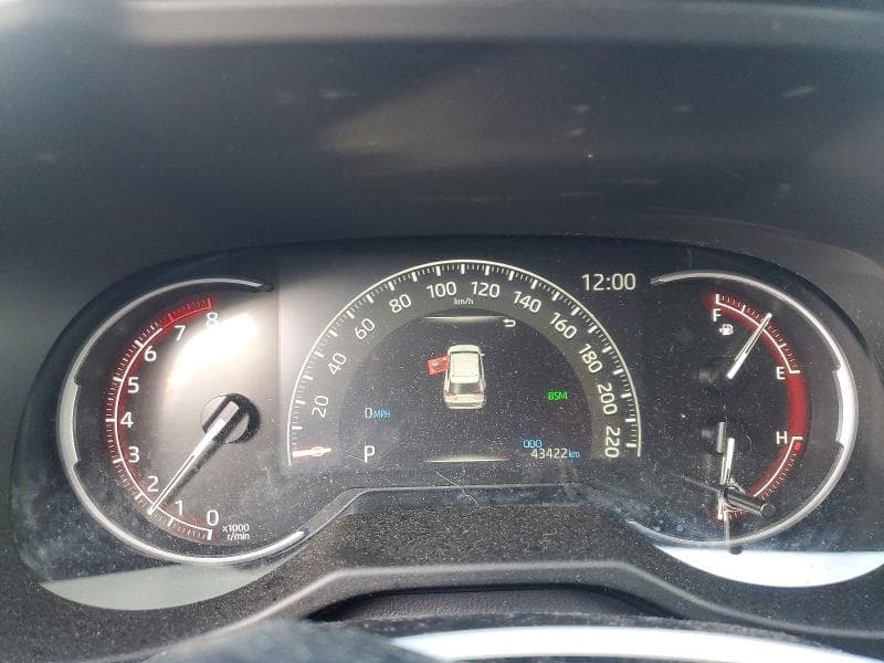 2024 TOYOTA RAV4 LE 9