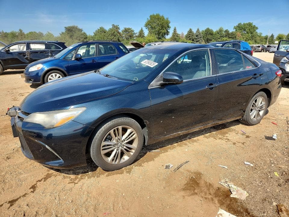 2017 TOYOTA CAMRY SE - 1