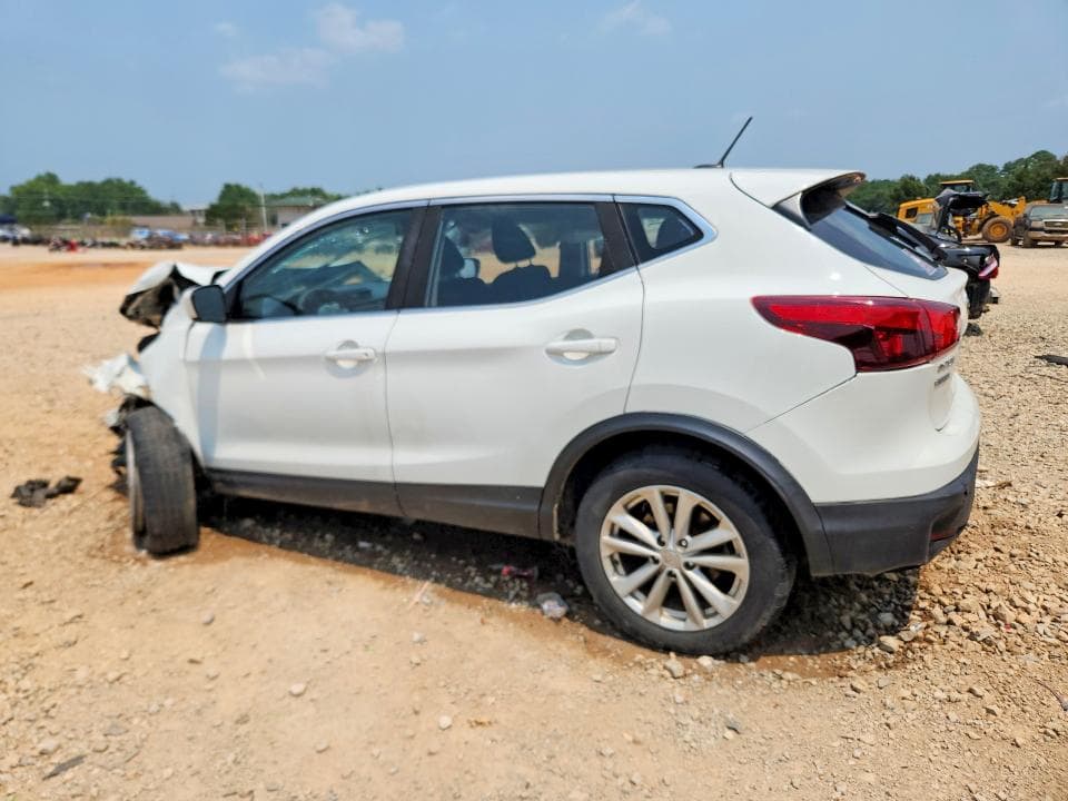 2017 NISSAN ROGUE SPORT S 2