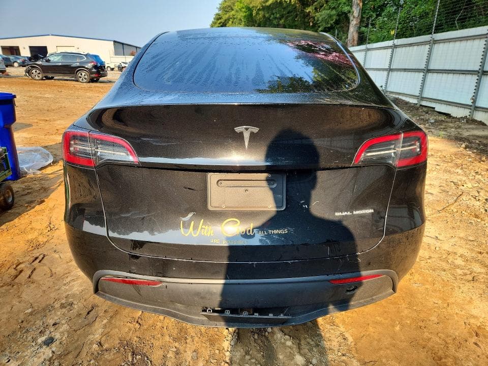 2023 TESLA MODEL Y 6