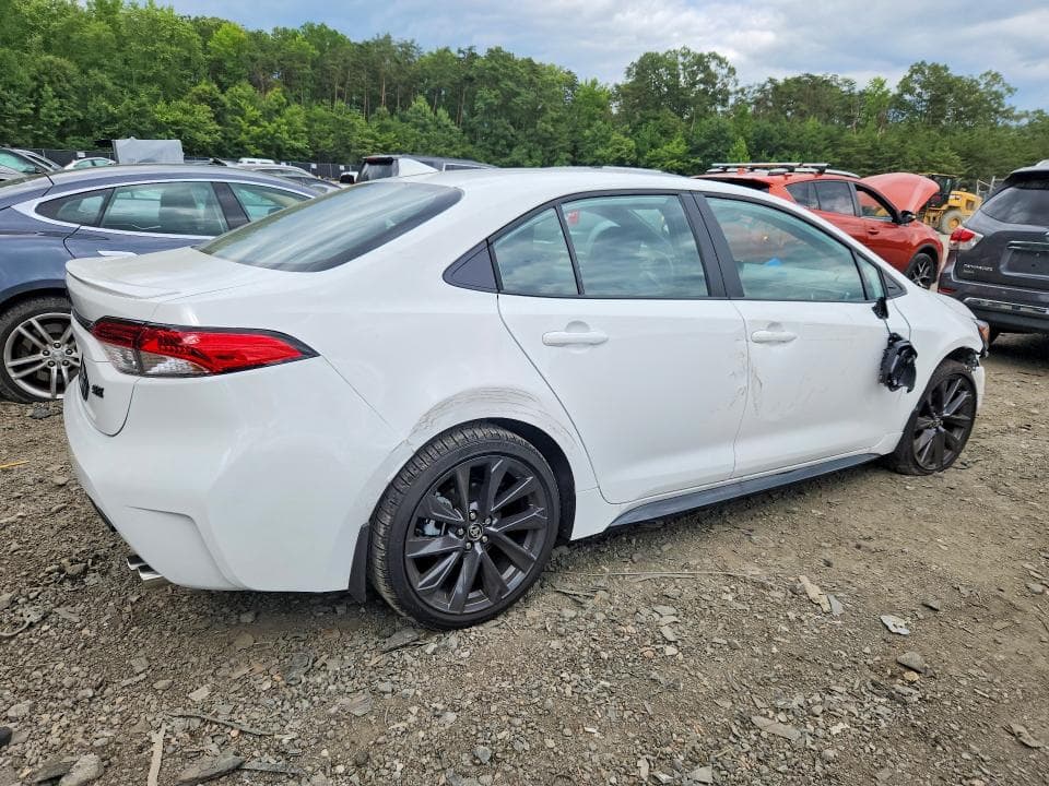 2026 TOYOTA COROLLA SE 3
