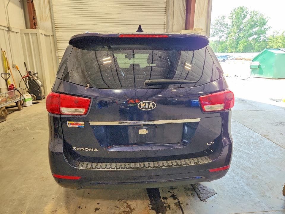 2018 KIA SEDONA LX 6