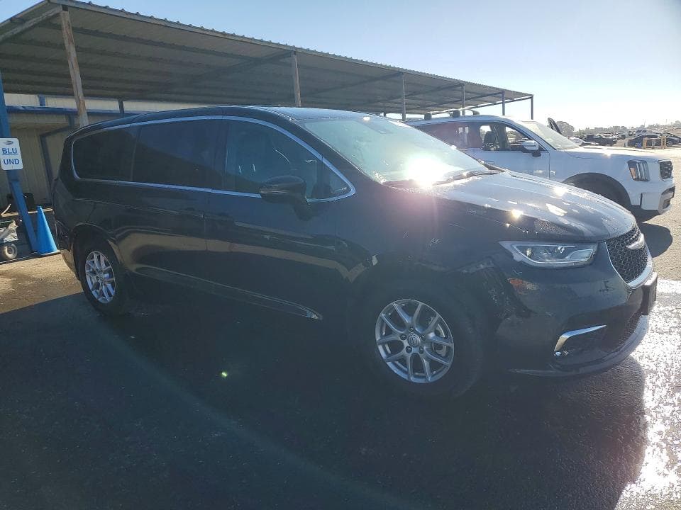 2026 CHRYSLER PACIFICA SELECT 4