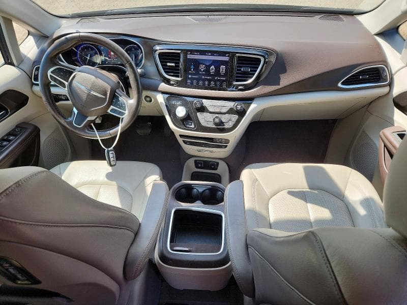 2019 CHRYSLER PACIFICA TOURING L PLUS 8