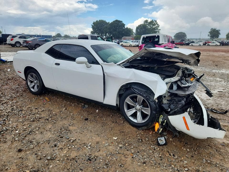 2019 DODGE CHALLENGER SXT 4