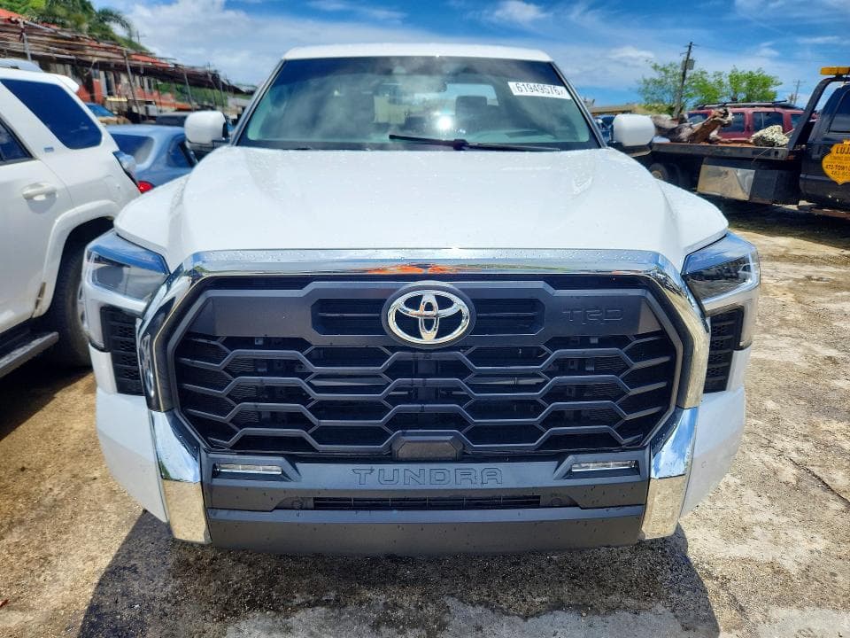 2024 TOYOTA TUNDRA SR5 5