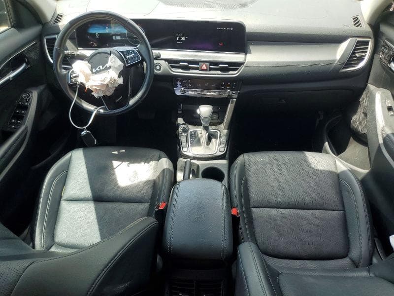 2024 KIA SELTOS EX 8