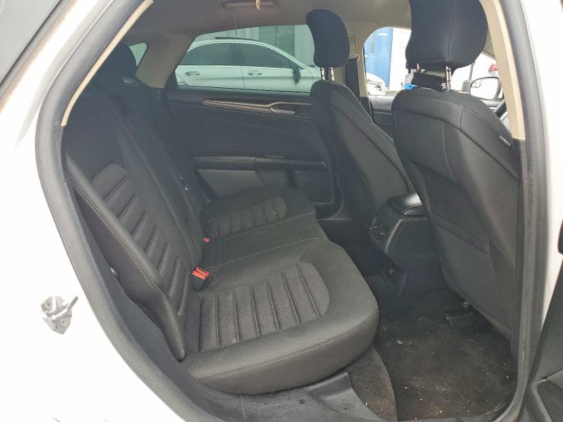 2017 FORD FUSION SE 10