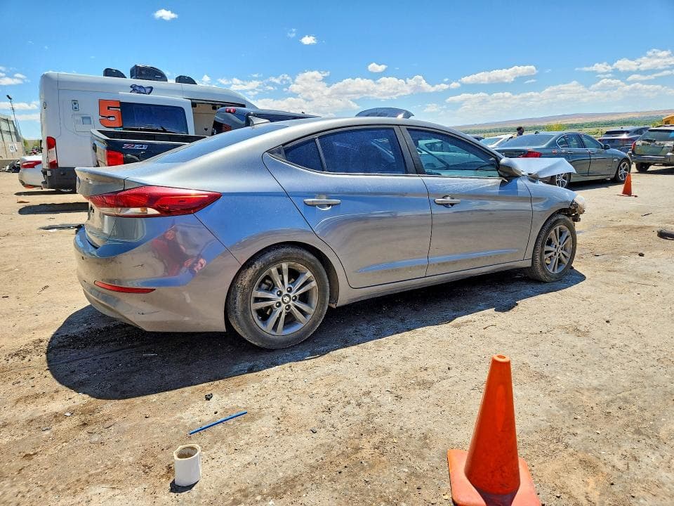 2018 HYUNDAI ELANTRA 3