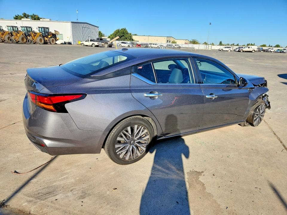 2025 NISSAN ALTIMA SV 3