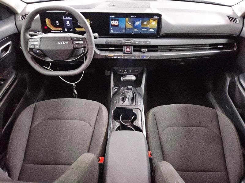 2026 KIA K4 LXS 8