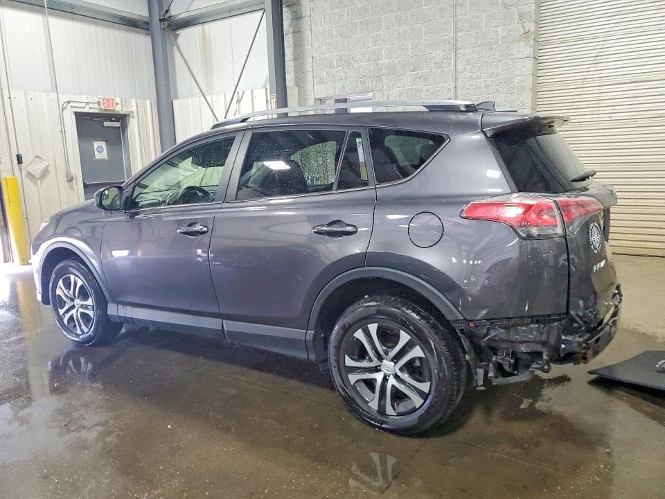 2017 TOYOTA RAV4 LE 2