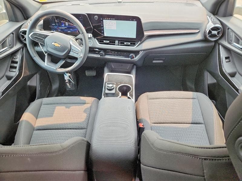 2026 CHEVROLET EQUINOX 8