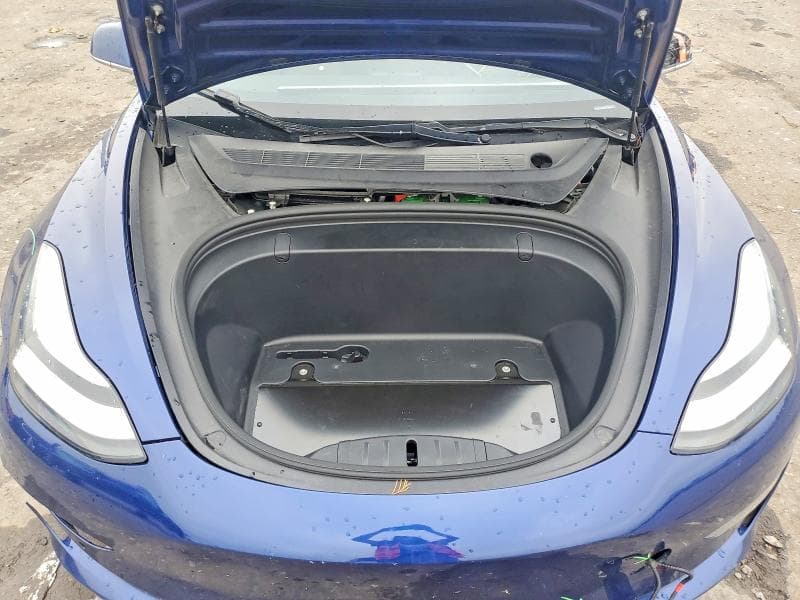 2018 TESLA MODEL 3 11