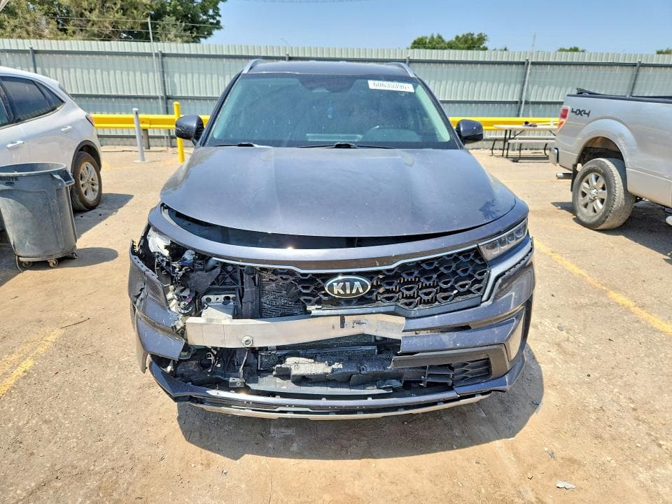 2021 KIA SORENTO S 5