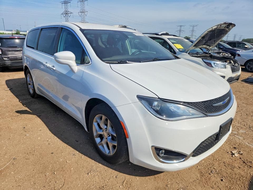 2019 CHRYSLER PACIFICA TOURING PLUS 4
